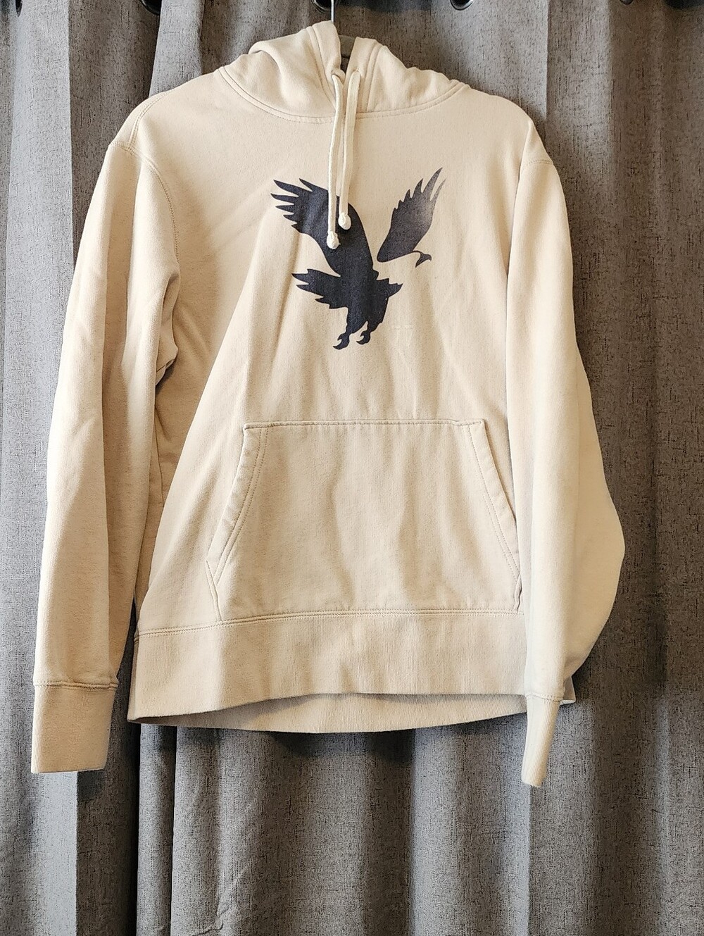 American Eagle Super Soft Hoodie Men’s M • Beige Eagle Graphic Cozy Fleece Fall